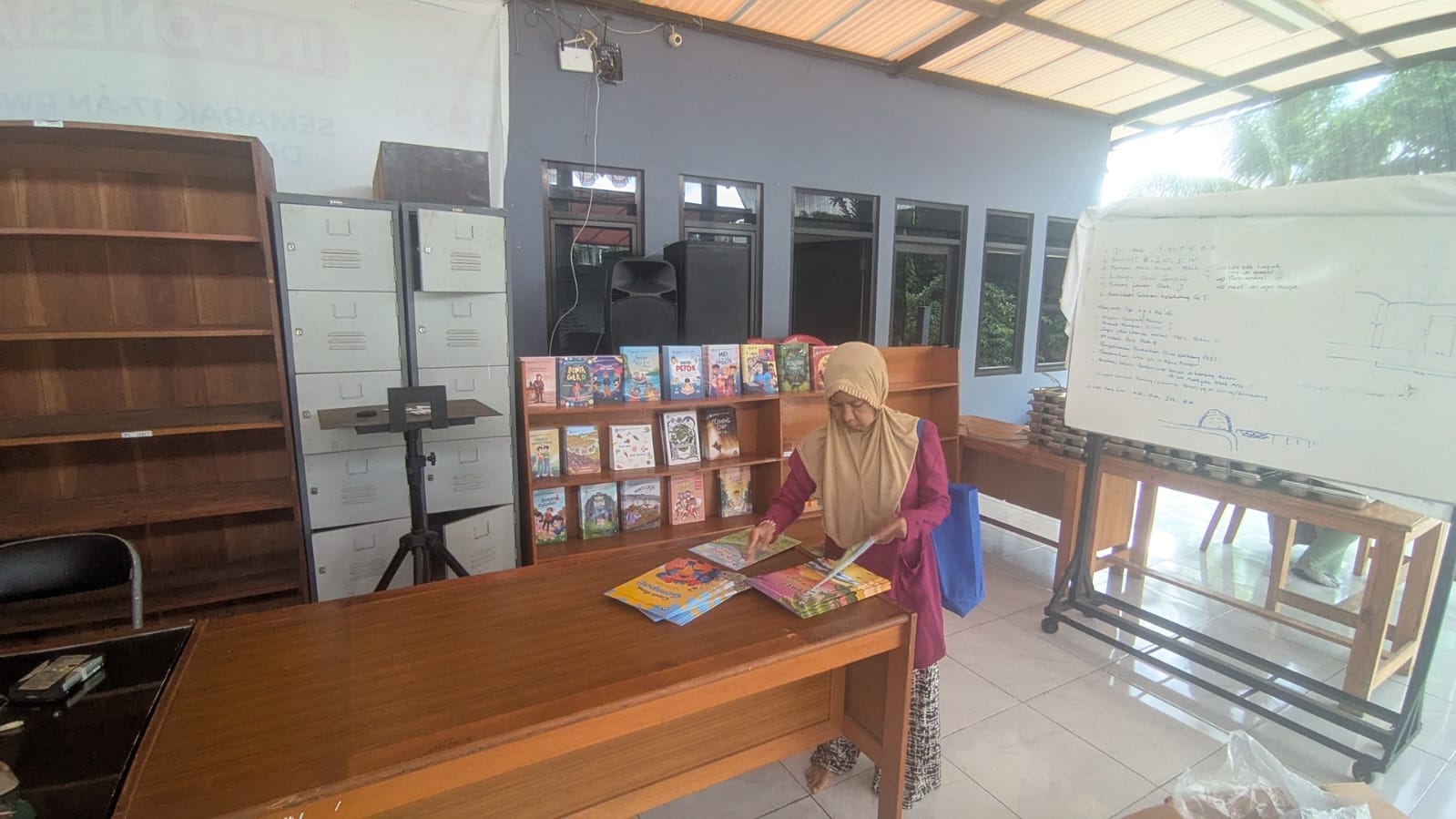 PENYEDIAAN TAMAN BACAAN ANAK DI BALAI WARGA DRAMAGA CANTIK RESIDENCE